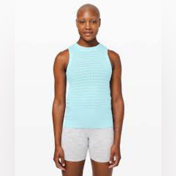 LULULEMON Breeze By Tank Sea Frost Size 4 17" PTP - Picture 1 of 5
